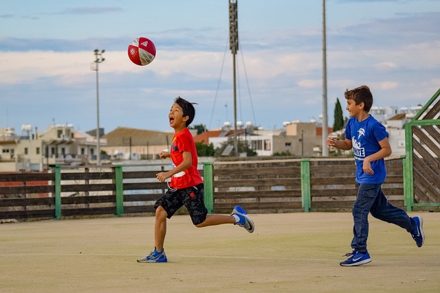 U17世界杯法国vs哥伦比亚现大规模群殴，球员家长均参与其中